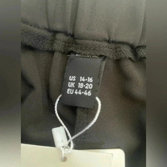 Bloom chic Pants‎ Highrise Crop Black Dress Work Pants Plus Size 14-16 NWT 0003 - Picture 8 of 9